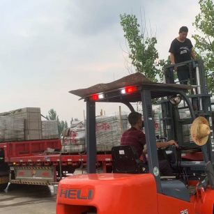 来宾 黄金麻冰裂纹，地铺石装车