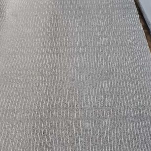 来宾 芝麻灰花岗岩斧剁面，刀斩面