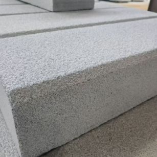 来宾 芝麻灰荔枝面路沿石