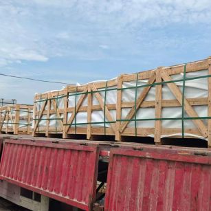 来宾 芝麻白花岗岩地铺石出口专车-泰国游