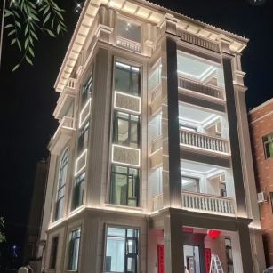 来宾 芝麻白花岗岩别墅外墙夜间效果