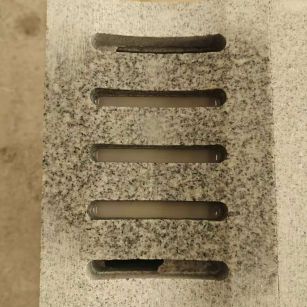 来宾 芝麻白拉丝面花岗岩U型开槽排水槽