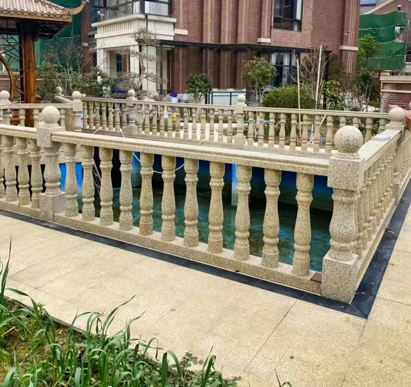 来宾黄金麻花岗岩石材栏杆，扶手，将军柱，花瓶柱