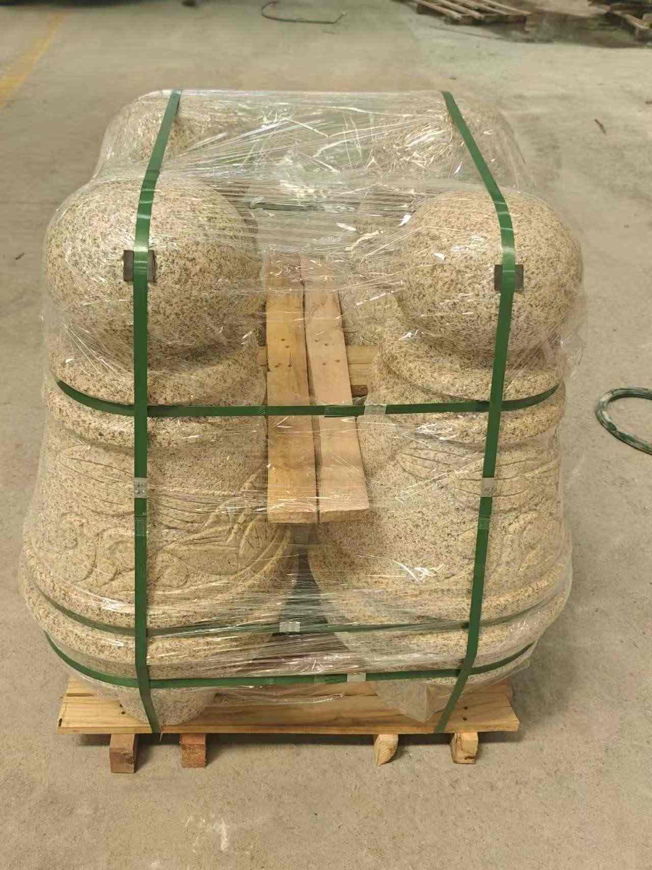 来宾 黄金麻异形定制雕花——棒棒糖挡车柱