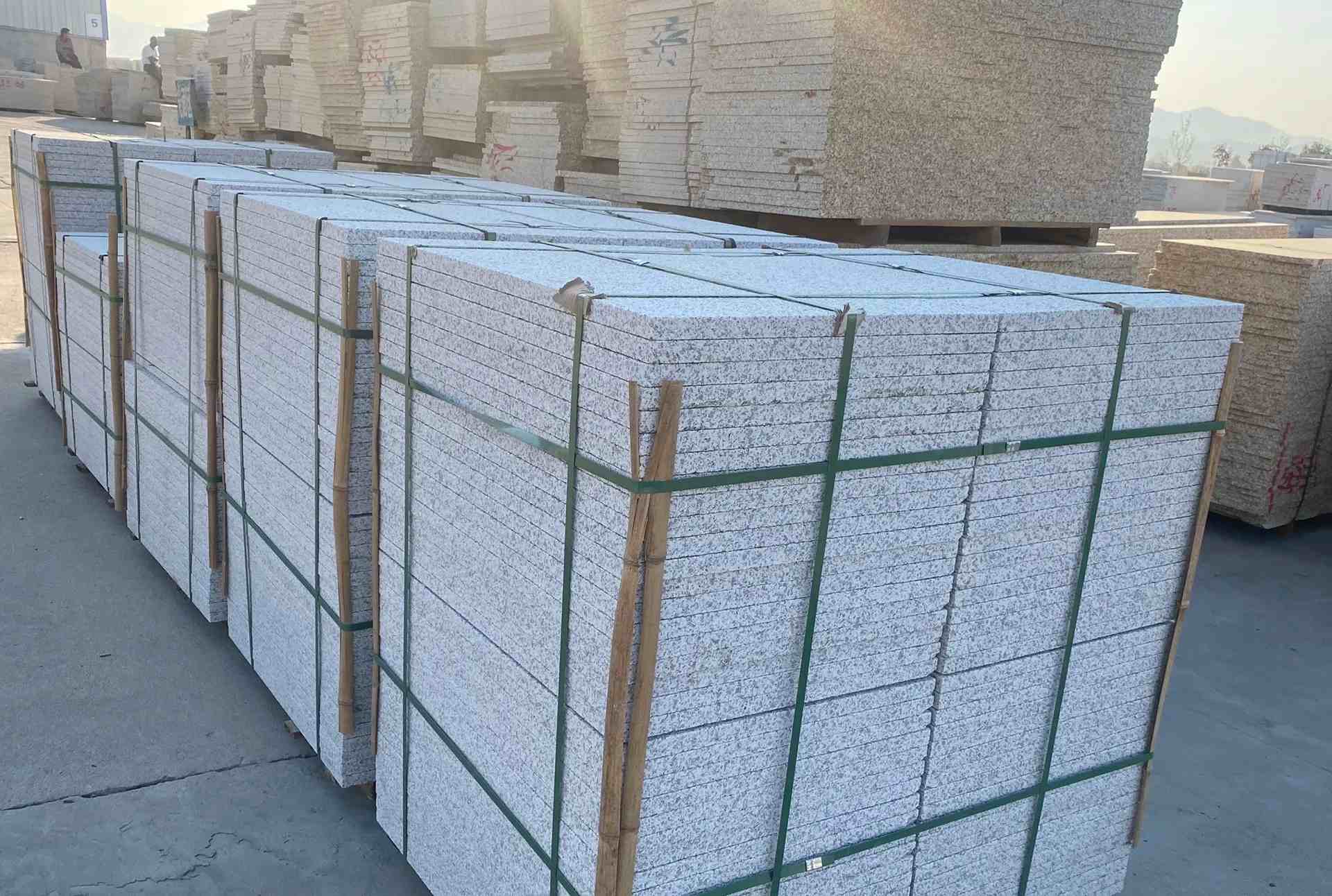 来宾 白麻花岗岩荔枝面地铺石