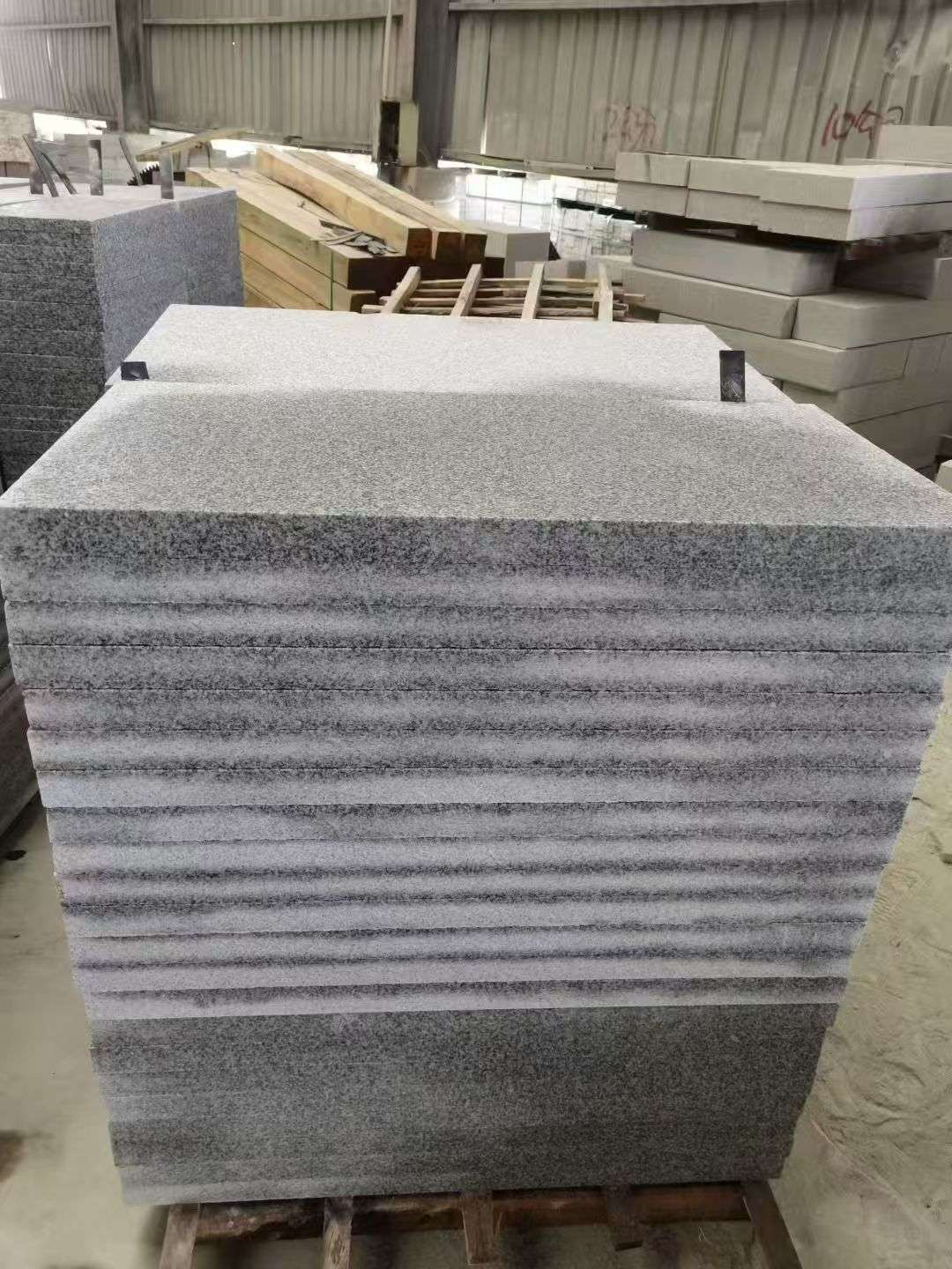 来宾 芝麻白5公分火烧地铺成品，900*400，规格可定制