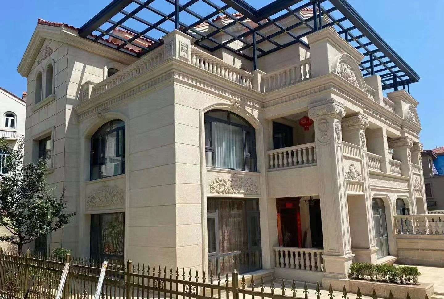 来宾 黄金麻花岗岩荔枝面别墅外墙干挂