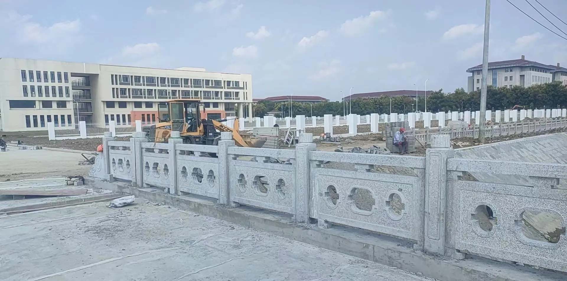 来宾 白麻花岗岩荔枝面河道栏杆