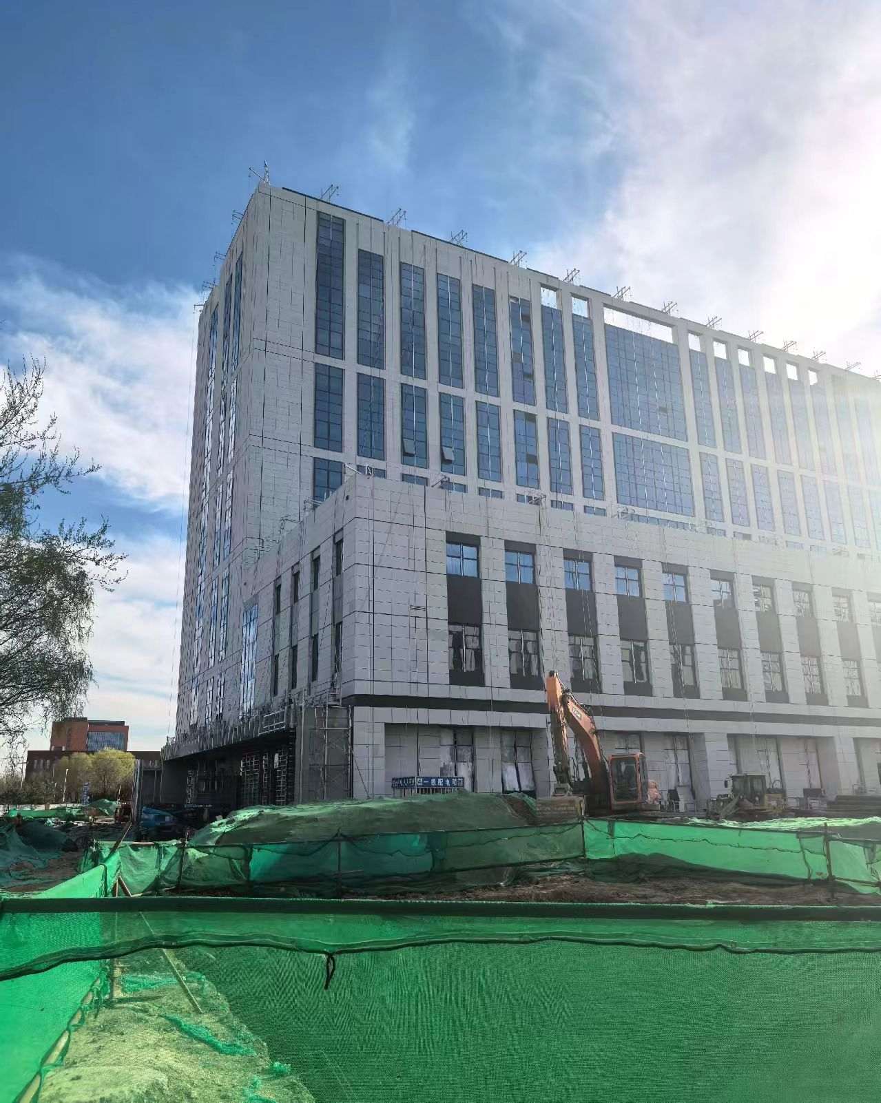 来宾 白麻花岗岩石材外墙干挂